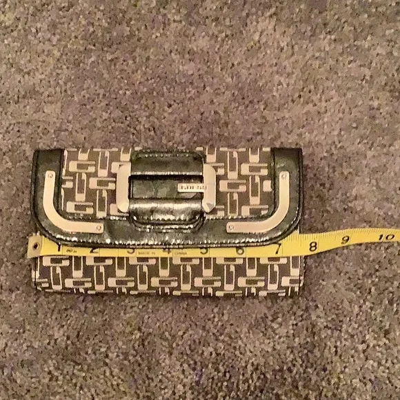 Vintage Guess Monogram Black and Gray Wallet/Clutch - Picture 5 of 6